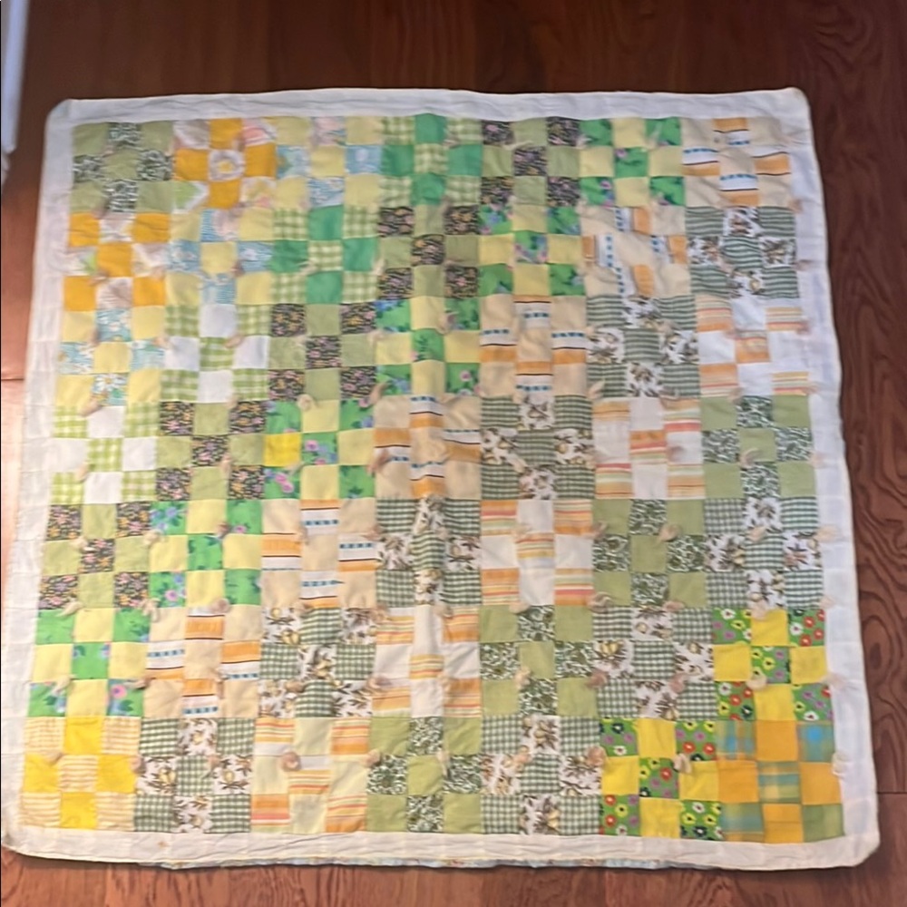 Vintage 70’s Patchwork Quilt in Green and Yellow 34” x 34” crib wall guc